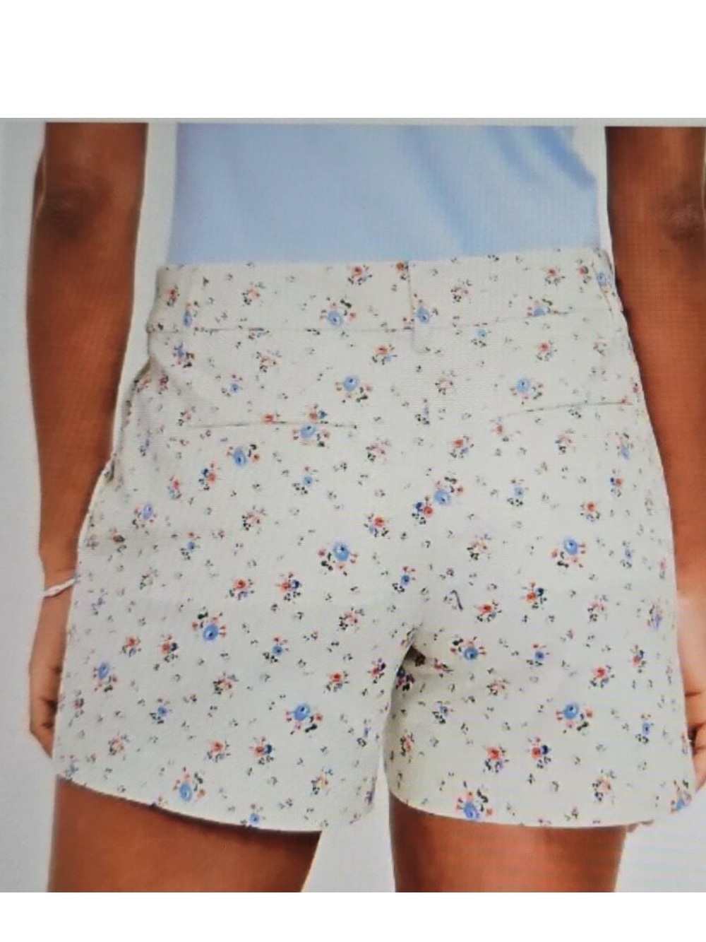 LOFT Riviera Shorts in Floral Print - Picture 2 of 7